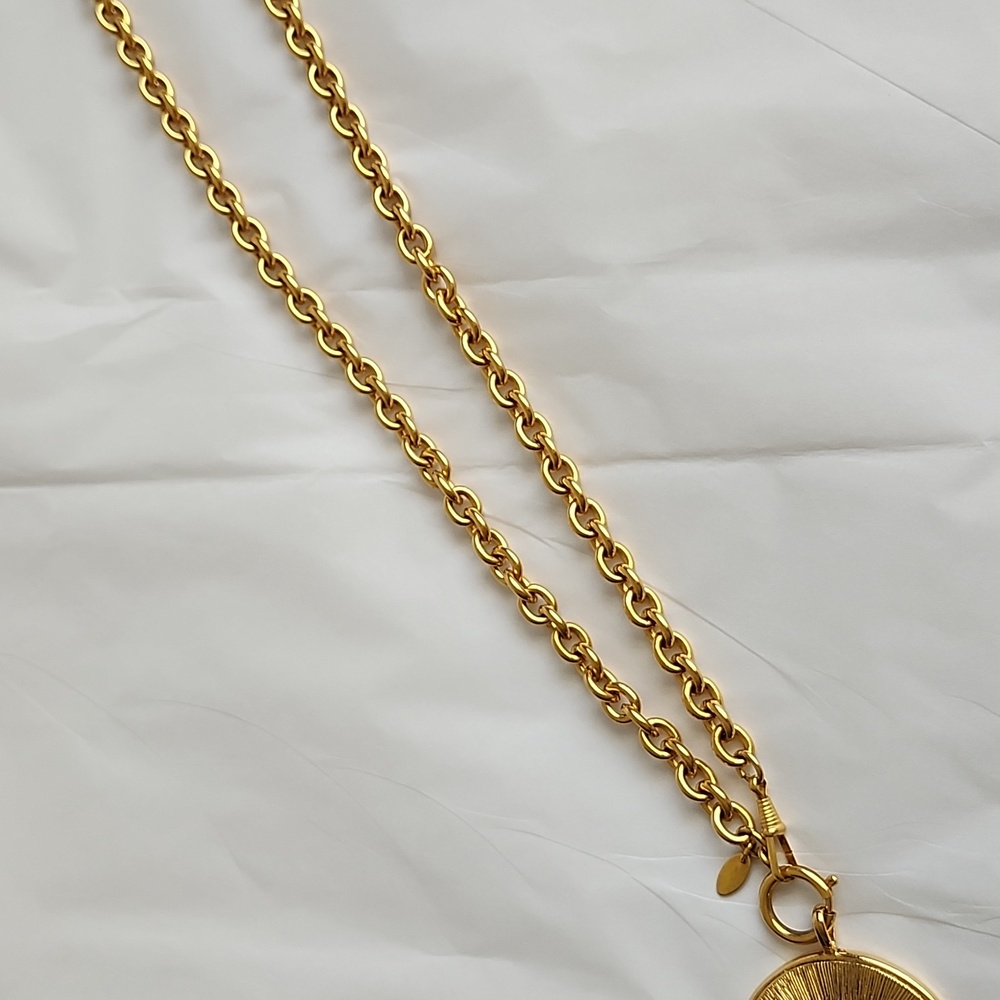 Authentic Vintage CHANEL Logo Pendant Necklace Gold - Picture 13 of 13